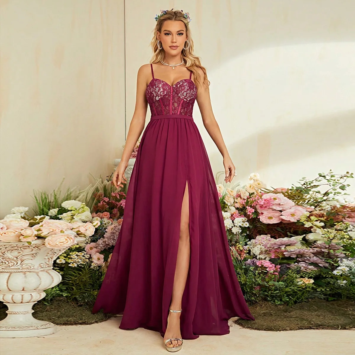 Robe de soirée longue à fines  - Embroidery Online Designs avis et prix
