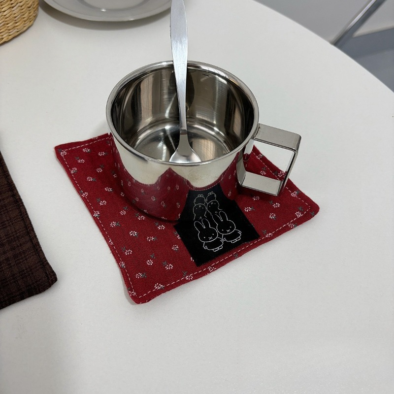 Sous-verres en tissu de la sér - Embroidery Room avis et prix