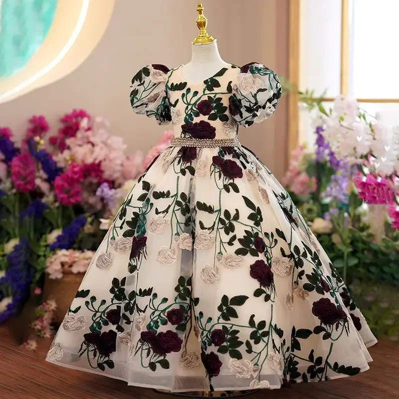 Robe longue de soirée en maill - Embroidery Web avis et prix