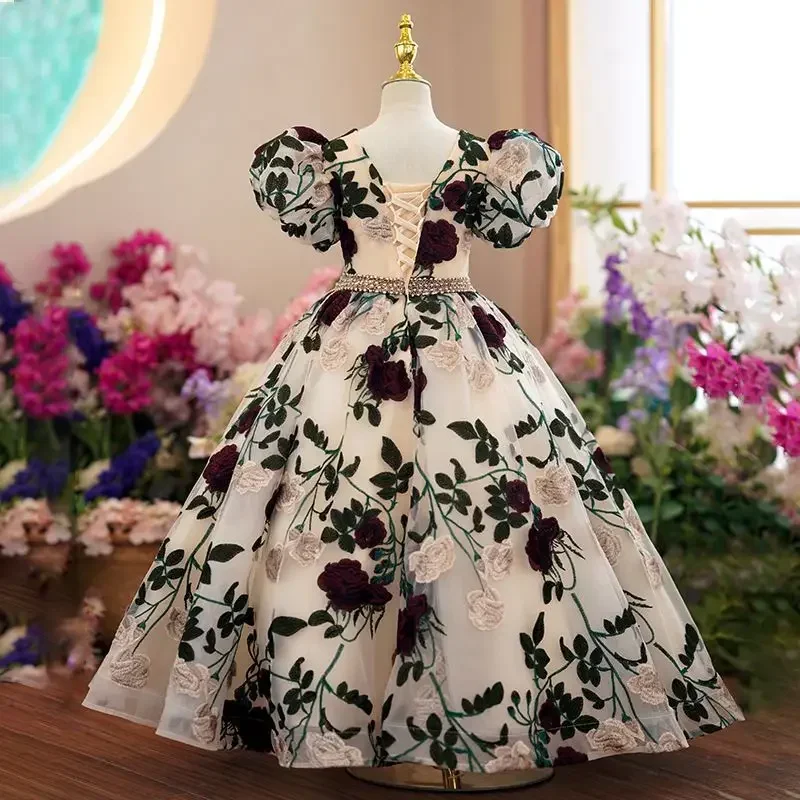 Robe longue de soirée en maill - Embroidery Web avis et prix