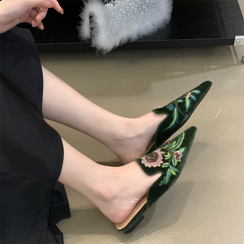 Nouvelles chaussures pour femm - Embroidery Design Free avis et prix