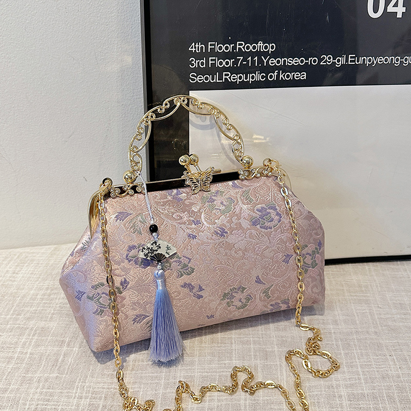 Sac à bandoulière bohème brodé - Embroidery Ideas For Bags avis et prix