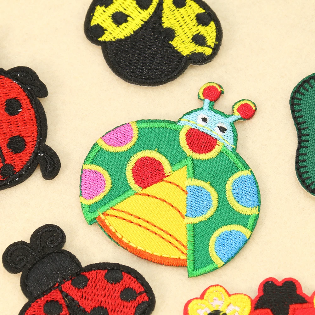 Décalcomanies de vêtements de  - Embroidery Lady Bug avis et prix