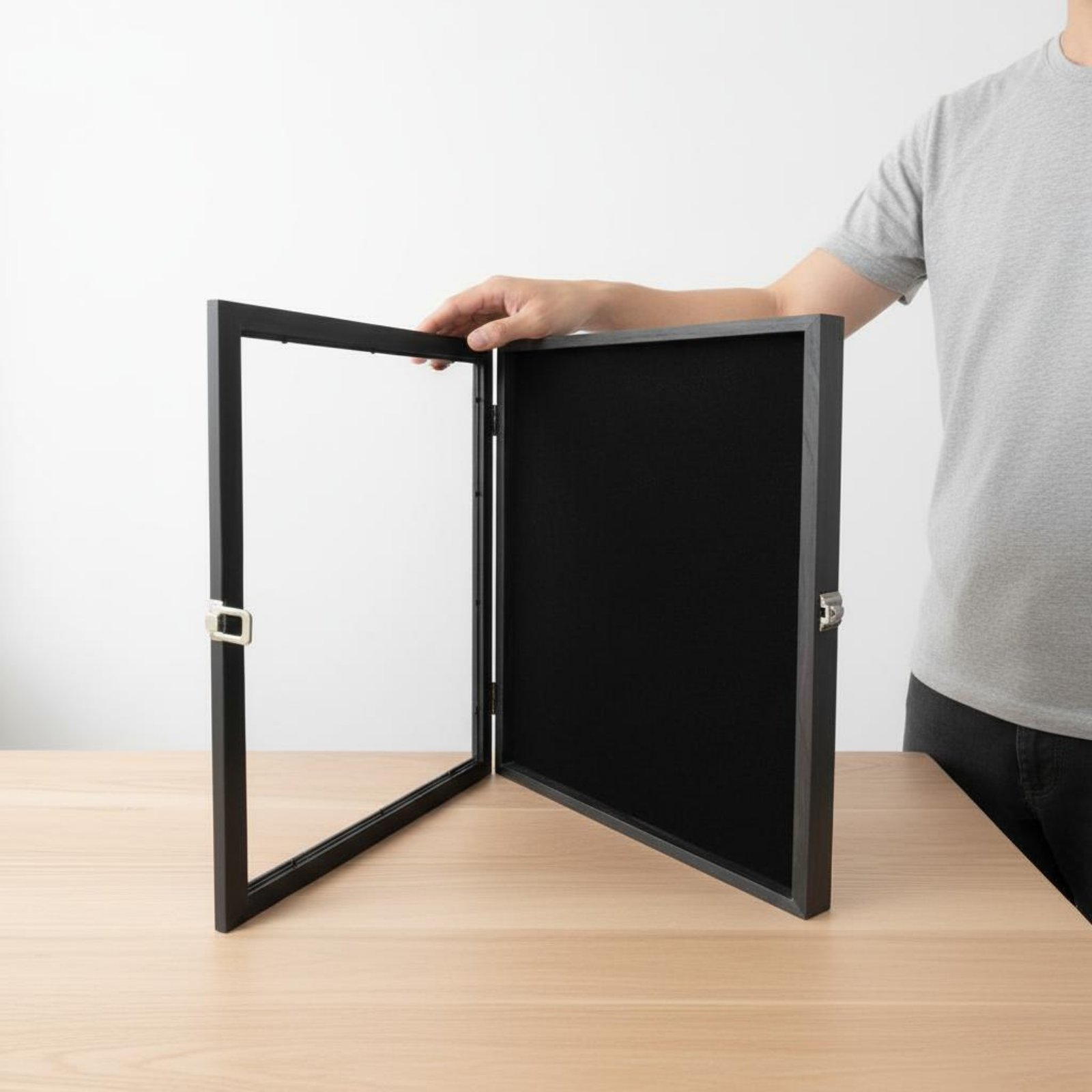 Cadre de présentation de badge - Frame Display Wood avis et prix