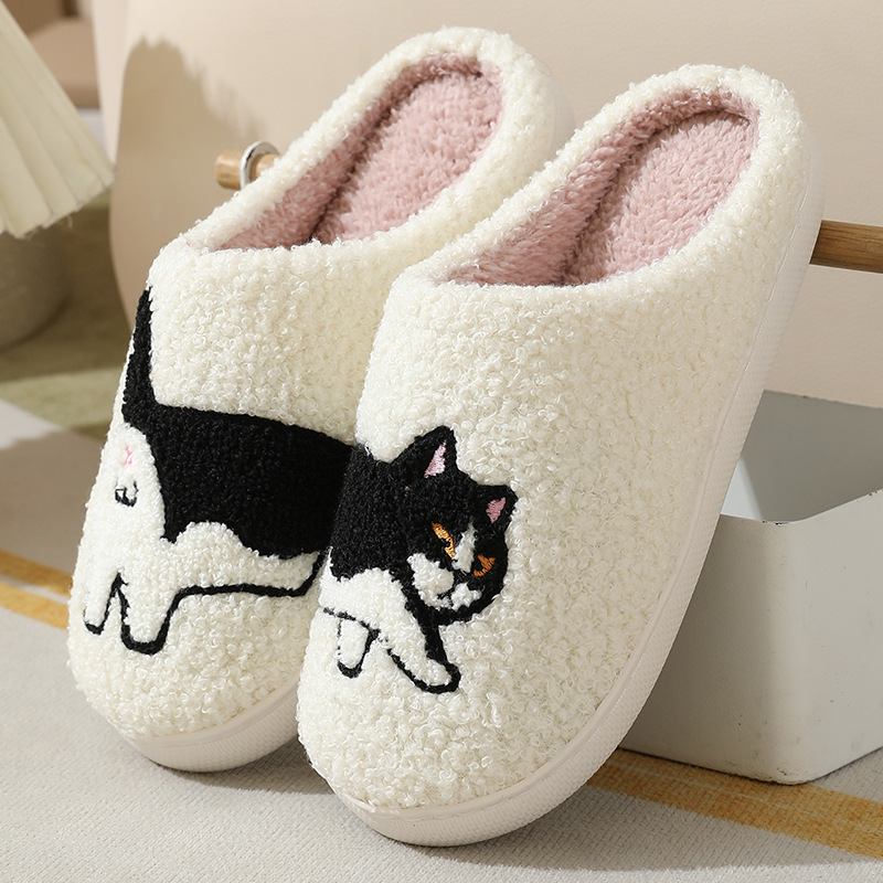 Hiver en peluche mignon teckel - Embroidery Room avis et prix